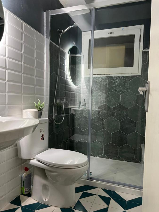 Habitacion Economica Appartement Figueres  Buitenkant foto