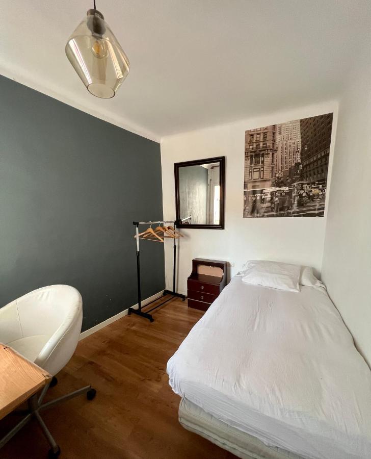 Habitacion Economica Appartement Figueres  Buitenkant foto