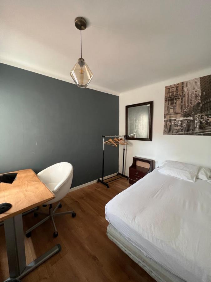 Habitacion Economica Appartement Figueres  Buitenkant foto